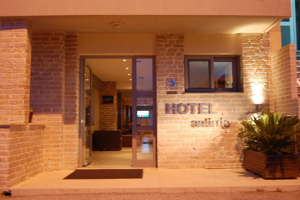 Hotel Andírrion Kültér fotó